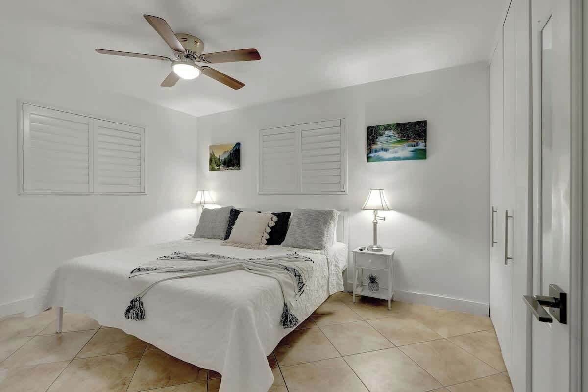 3 bedrooms, desk, iron/ironing board, free WiFi