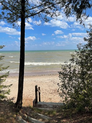 Espreguiçadeiras, toalhas de praia 
