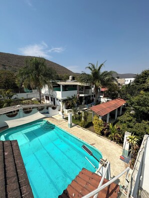 Utomhuspool