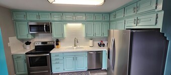 Nicely Finished Apt on Buckroe Beach