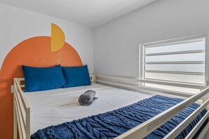2 chambres, fer et planche à repasser, Wi-Fi, draps fournis
