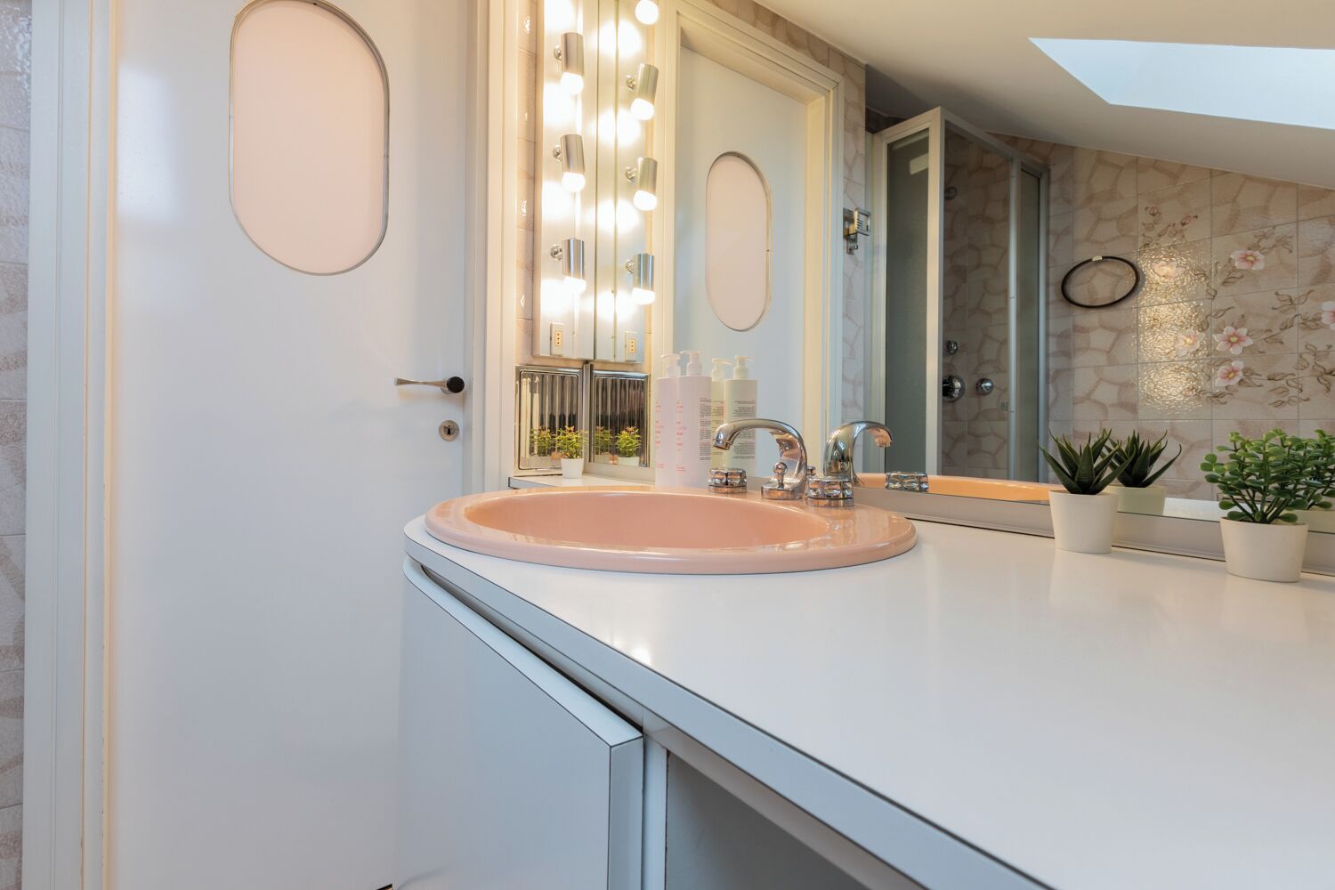 House, Garden View | Bathroom