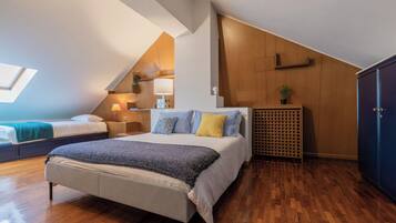 House, Garden View | 3 bedrooms, desk, free WiFi, bed sheets