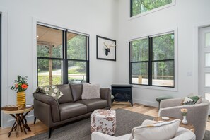 TV connectée, table de tennis de table