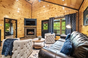 Smart-TV, Kamin, Videospiele