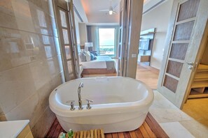 3 chambres, bureau, fer et planche à repasser, Wi-Fi gratuit