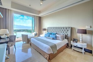 3 bedrooms, desk, iron/ironing board, free WiFi - Grand Luxxe 3 Bdrm Spa Nuevo Vallarta INCLUDES 16 rounds golf and 2 massages! (Las Jarretaderas)