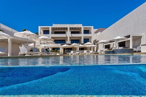 Room - Oceanfront 2bd Penthouse (San José del Cabo)