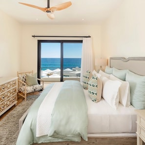 3 bedrooms - Oceanfront 3bd Penthouse Residence (San José del Cabo)