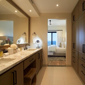 3 bedrooms - Oceanfront 3bd Penthouse With Breathtaking Views (San José del Cabo)