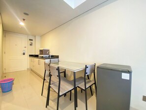 Interior - Comfort And Simply Look Studio Marquis De Lafayette Apartment (Semarang)