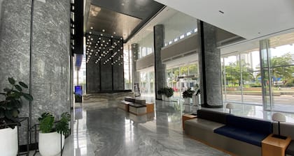 Good And Restful 1Br At The Smith Alam Sutera Apartment