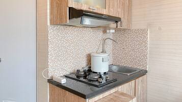 Apartamento luxo | Cozinha privada | Geladeira grande, cooktop