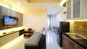 Interior - Nice And Comfortable Living 1Br At Grand Sungkono Lagoon Apartment (Surabaya)
