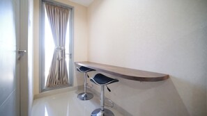 Deluxe Apartment | Living area