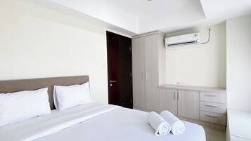 Căn hộ Deluxe | 2 phòng ngủ, bàn, truy cập Internet không dây miễn phí