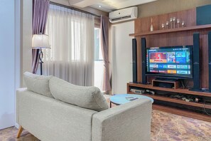 Living area - Spacious 2Br Apartment At Pakubuwono Terrace (Jakarta)