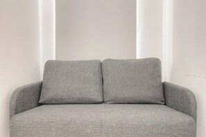 Deluxe Studio | Desk, free WiFi - Good Place Studio Springlake Summarecon Bekasi Apartment (Bekasi)