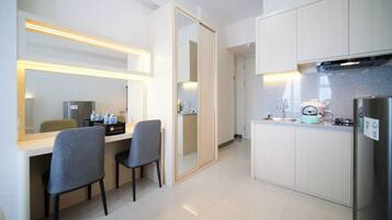 Deluxe Studio | Living area