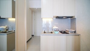 Studio Deluxe | Eget kök | Kylskåp och spishäll