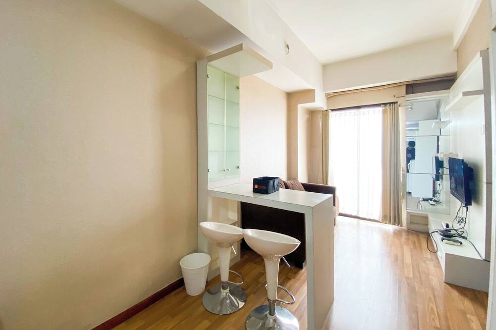 Signature 2Br At Apartment Tamansari Panoramic