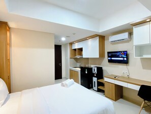 Estudio Deluxe | 1 dormitorio, escritorio, wifi gratis