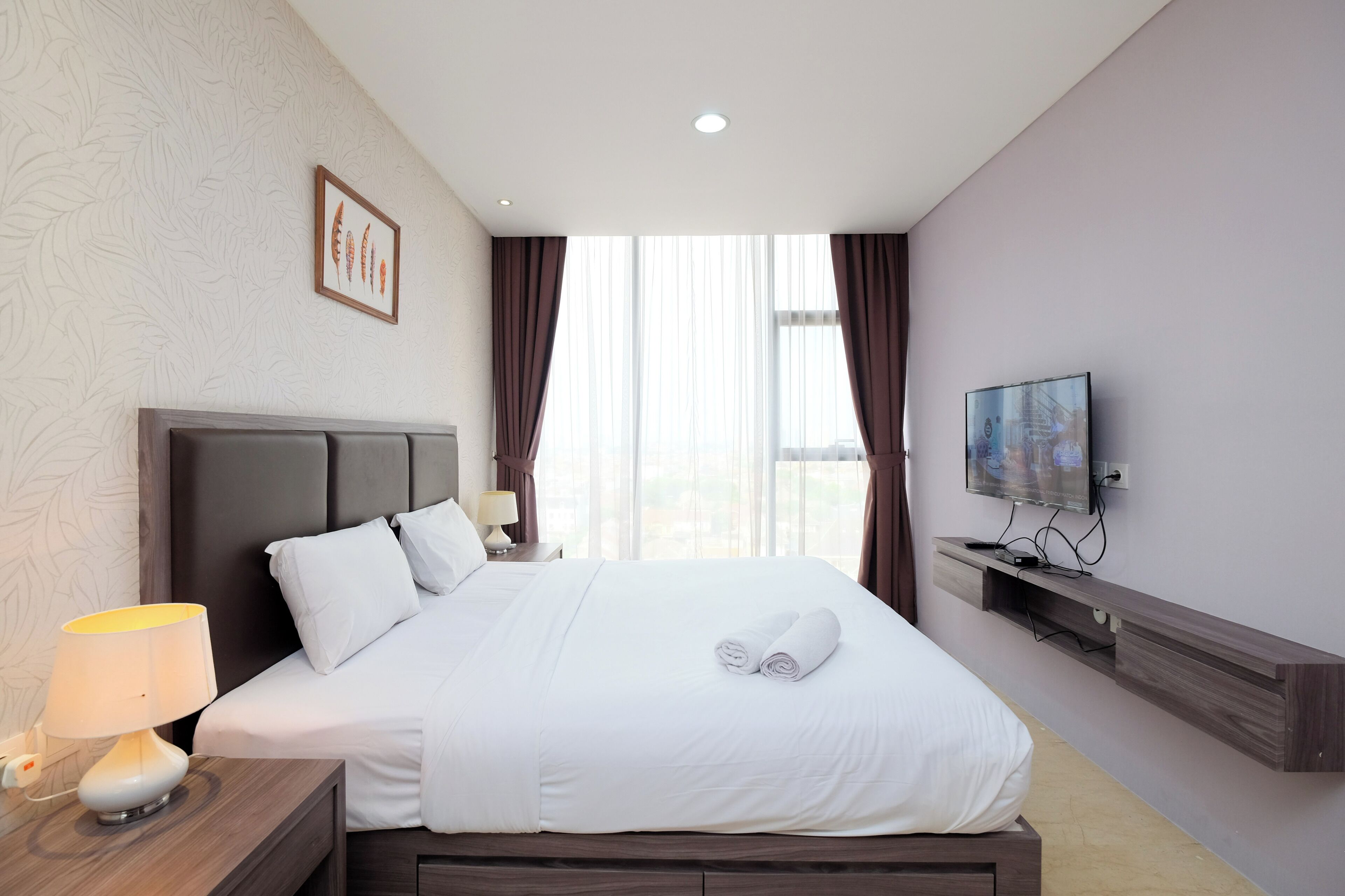 Apartamento luxo | 2 quartos, escrivaninha, Wi-Fi de cortesia