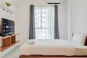 デラックス スタジオ | 1 室のベッドルーム、デスク、WiFi (無料)