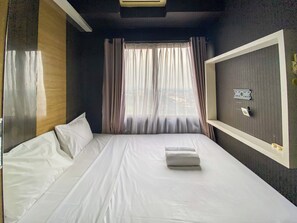 Deluxe Apartment | 2 bedrooms, desk, free WiFi - Cozy Designed 2Br At Tamansari Panoramic Apartment (Bandung)