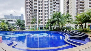 Kolam renang outdoor