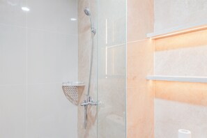 Deluxe Studio | Bathroom | Shower, towels - Good Place Studio At Transpark Bintaro Apartment (South Tangerang)