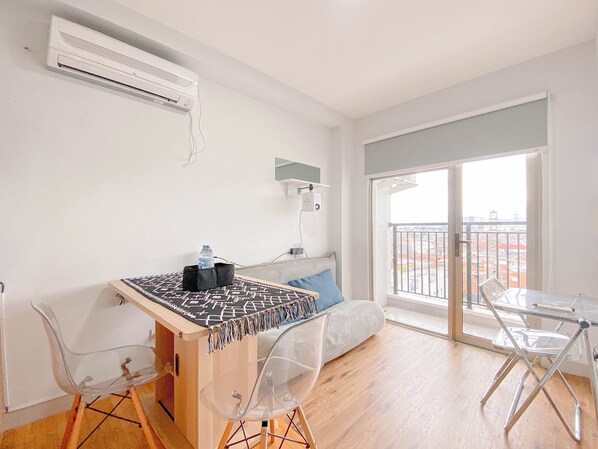 Zona de menjador de l'habitació
