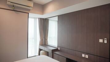 1 habitación y escritorio