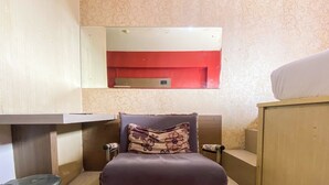 Unclassified image, 4 of 16, button - Serene Studio Room At 5Th Floor Suites @Metro Apartment (Bandung)