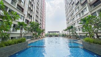 Kolam renang outdoor