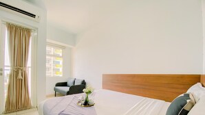 Unclassified image, 4 of 17, button - Cozy And Homey Studio At Springlake Summarecon Bekasi Apartment (Bekasi)