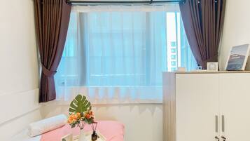 Deluxe Apartment | 2 bedrooms, desk, free WiFi
