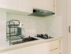 Leilighet | Eget kjøkken | Kjøleskap, mikrobølgeovn, kokeplater og riskoker