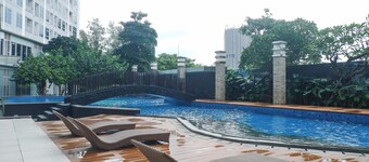 Compact And Comfortable Living Studio At Grand Sungkono Lagoon Apartment