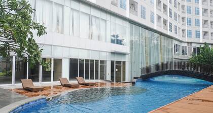 Compact And Comfortable Living Studio At Grand Sungkono Lagoon Apartment