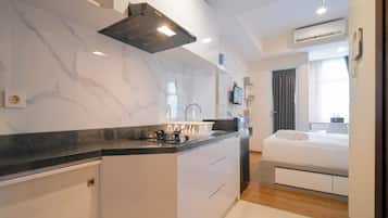 Studio | Private kitchen | Fridge, stovetop, rice cooker