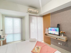 Studio | Desk, free WiFi - Good Place Studio At Grand Dhika City Apartment (Bekasi)