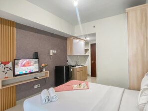 Studio | Desk, free WiFi - Good Place Studio At Grand Dhika City Apartment (Bekasi)
