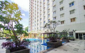 Kolam renang outdoor