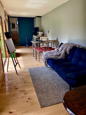 Lobby sitting area - Container con opción de tina temperada (Puerto Varas)