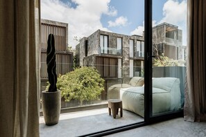 Interior - Mar Y Miel Noir Modern (Tulum)