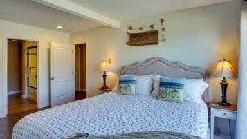 3 habitaciones, escritorio, wifi gratis y ropa de cama