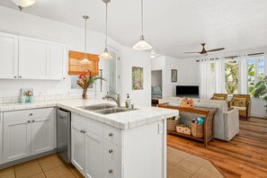 Interior - Tropical Princeville Condo w/ Private Lanai! (Princeveille)