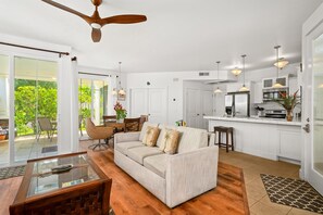 Smart TV - Tropical Princeville Condo w/ Private Lanai! (Princeveille)