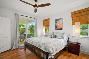 2 bedrooms, desk, free WiFi, bed sheets - Tropical Princeville Condo w/ Private Lanai! (Princeveille)
